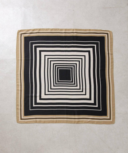 大尺寸 方形圖案 絲巾 90×90