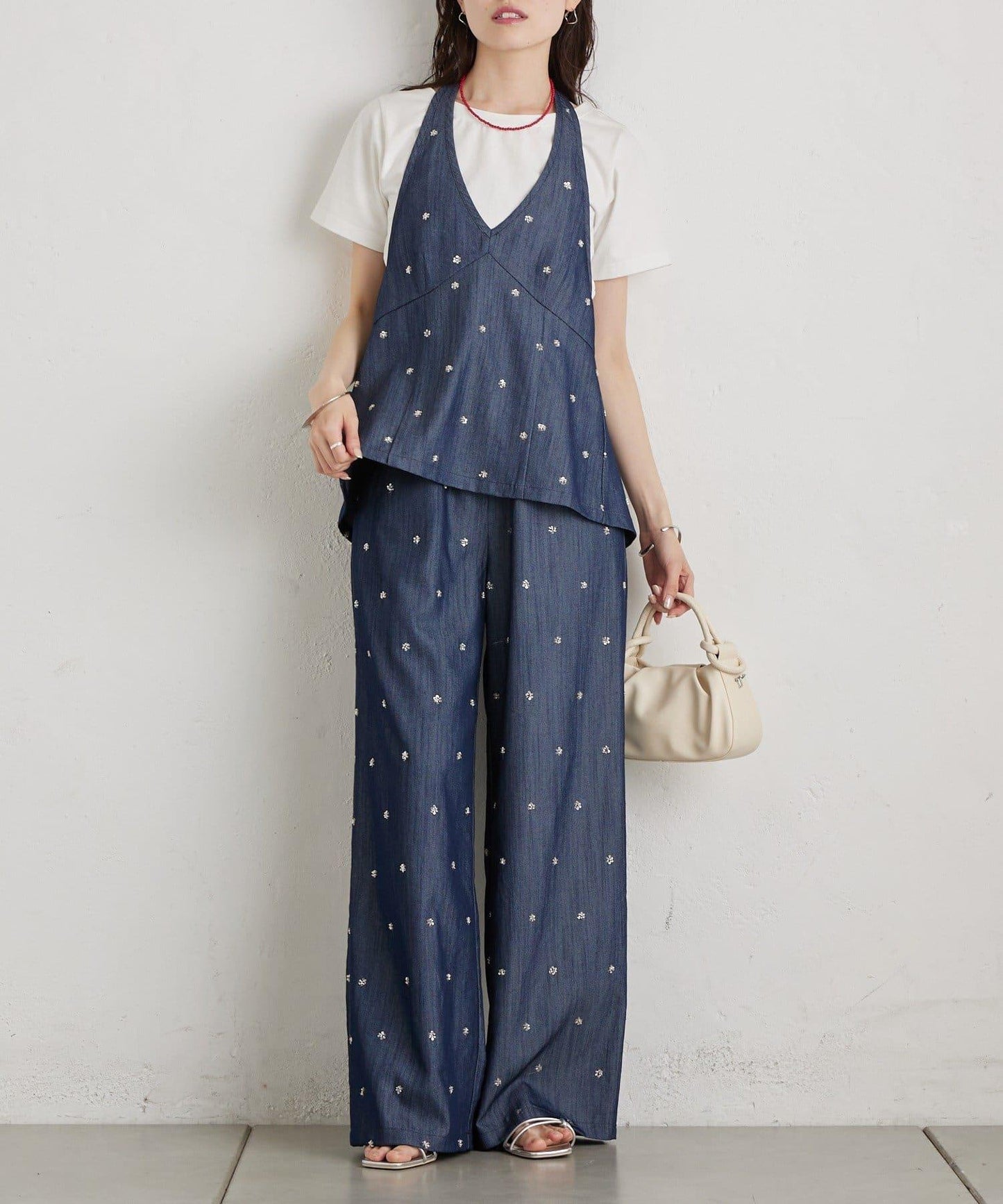 水鑽花朵掛脖束胸上衣