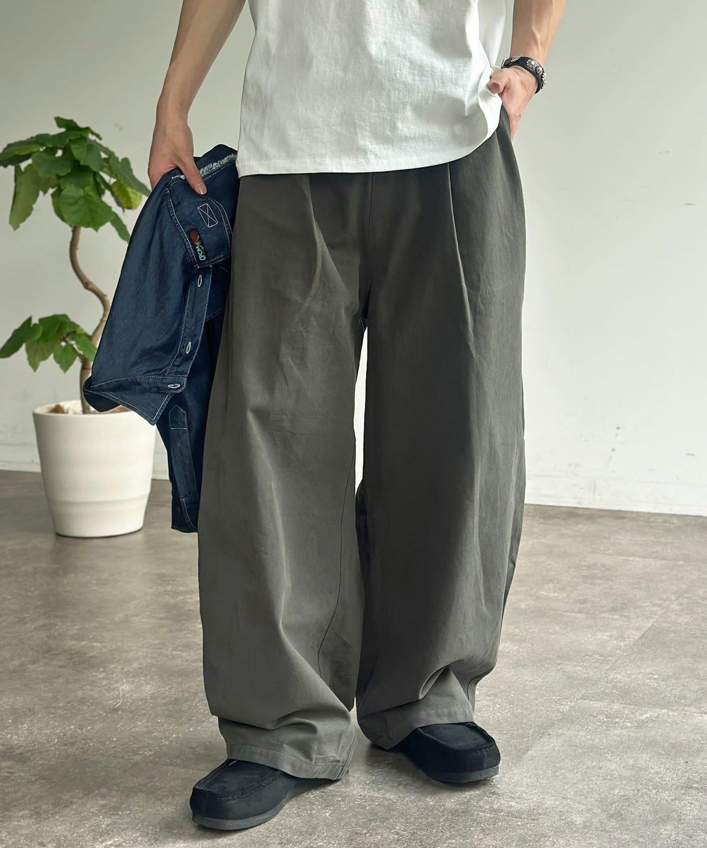 休閒彎刀帆布褲子