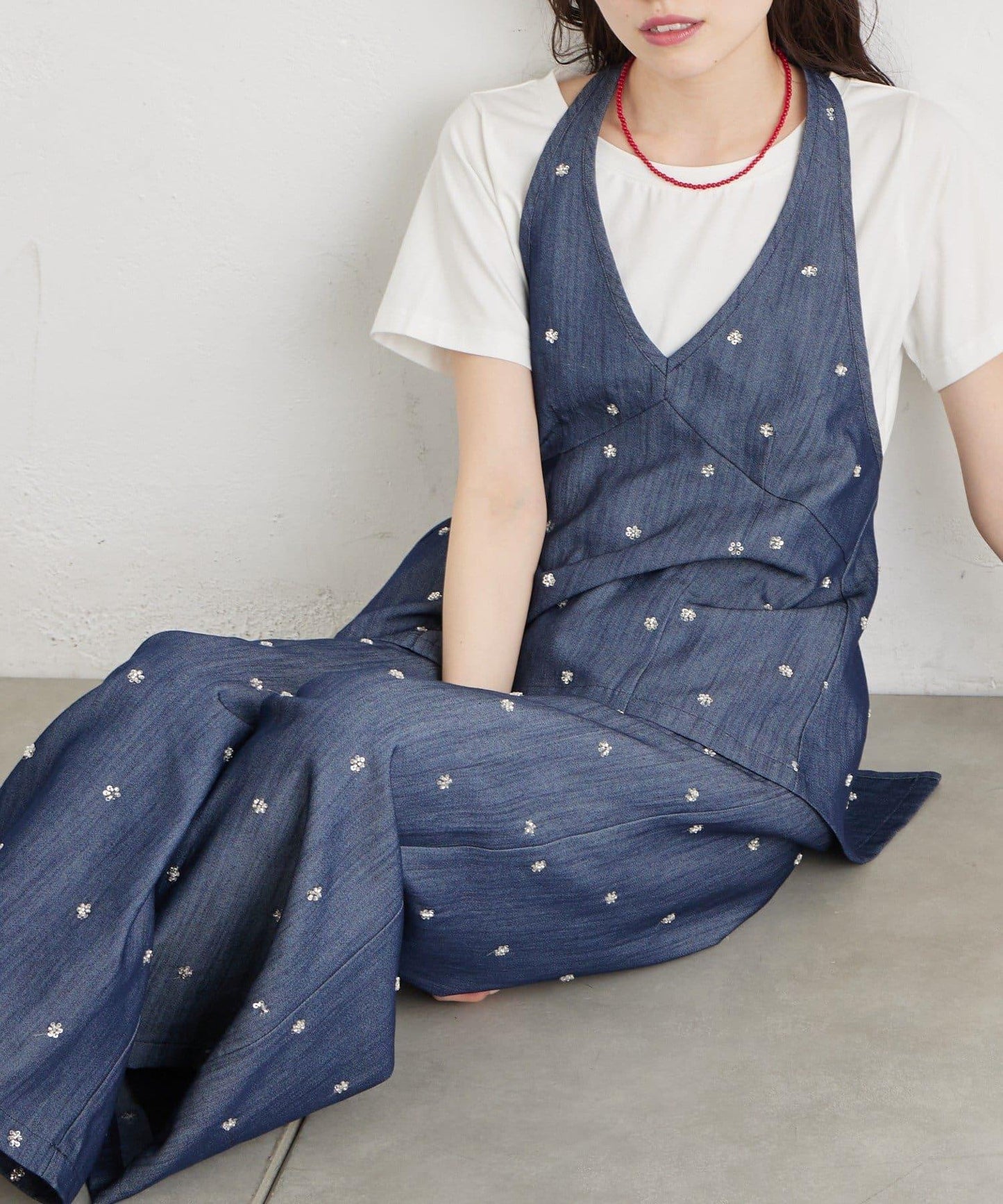 水鑽花朵掛脖束胸上衣