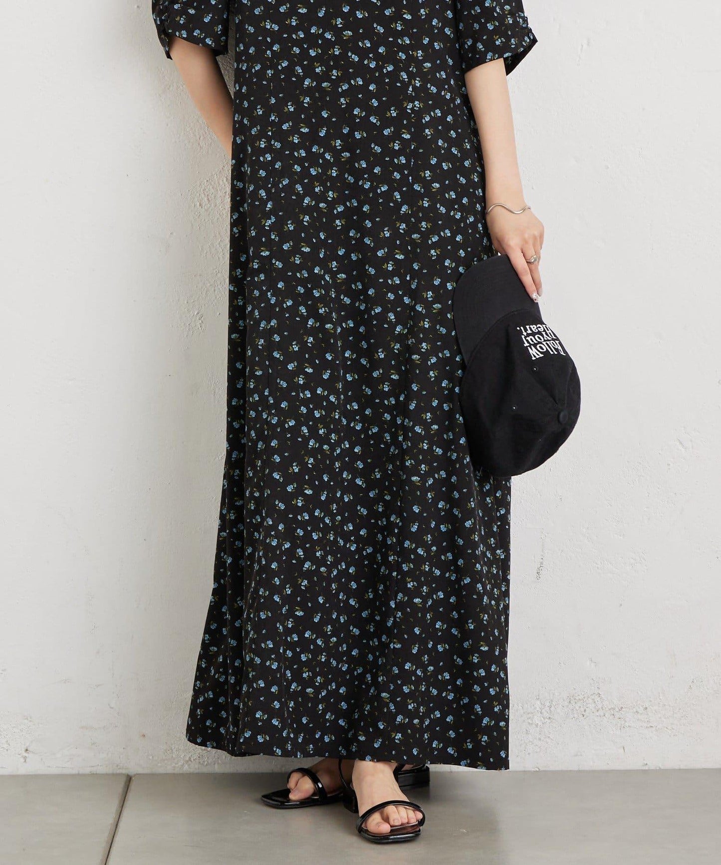 翻領花卉連衣裙