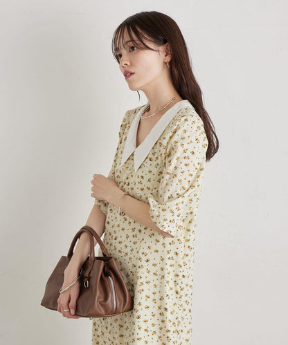 翻領花卉連衣裙