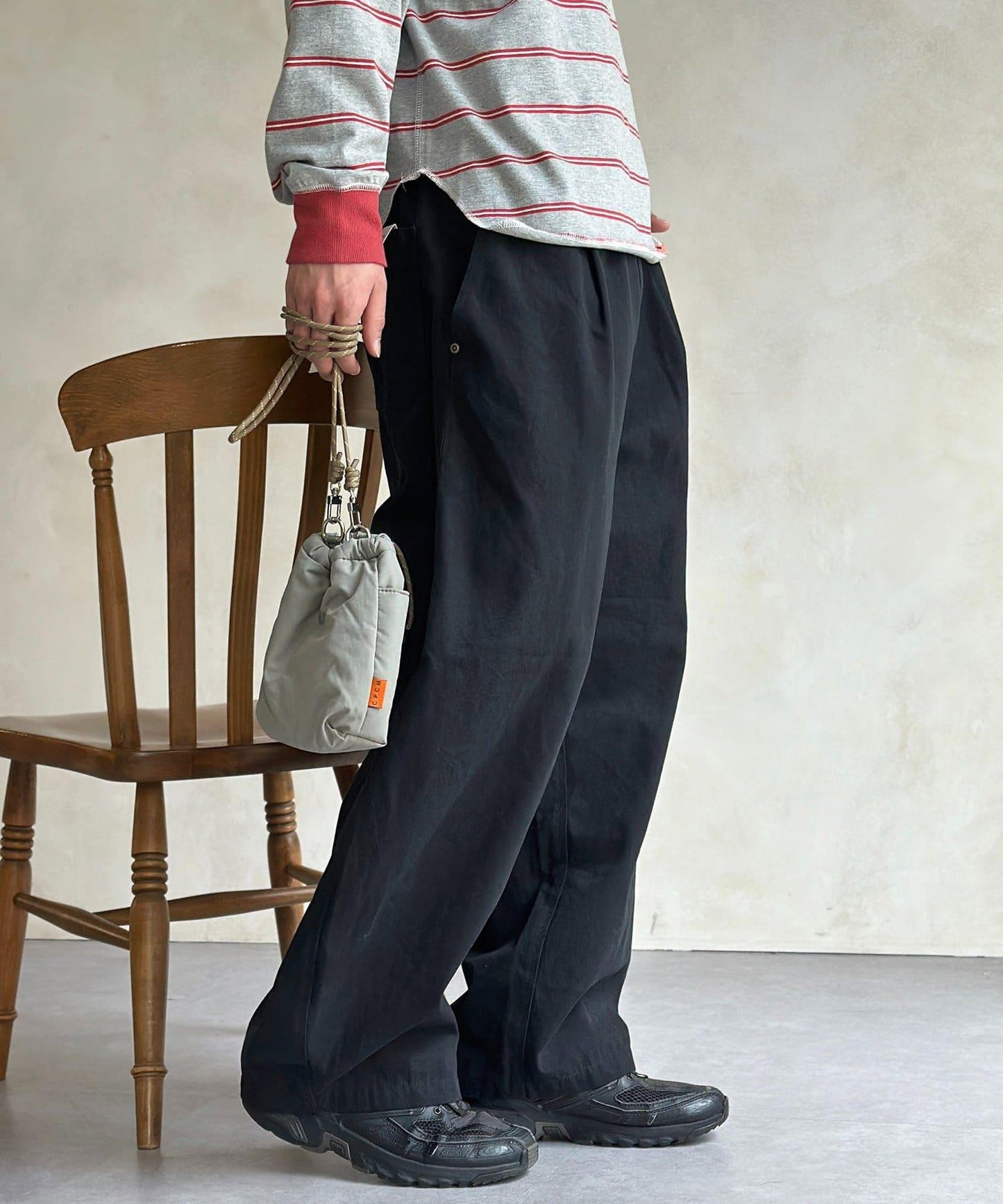 休閒彎刀帆布褲子