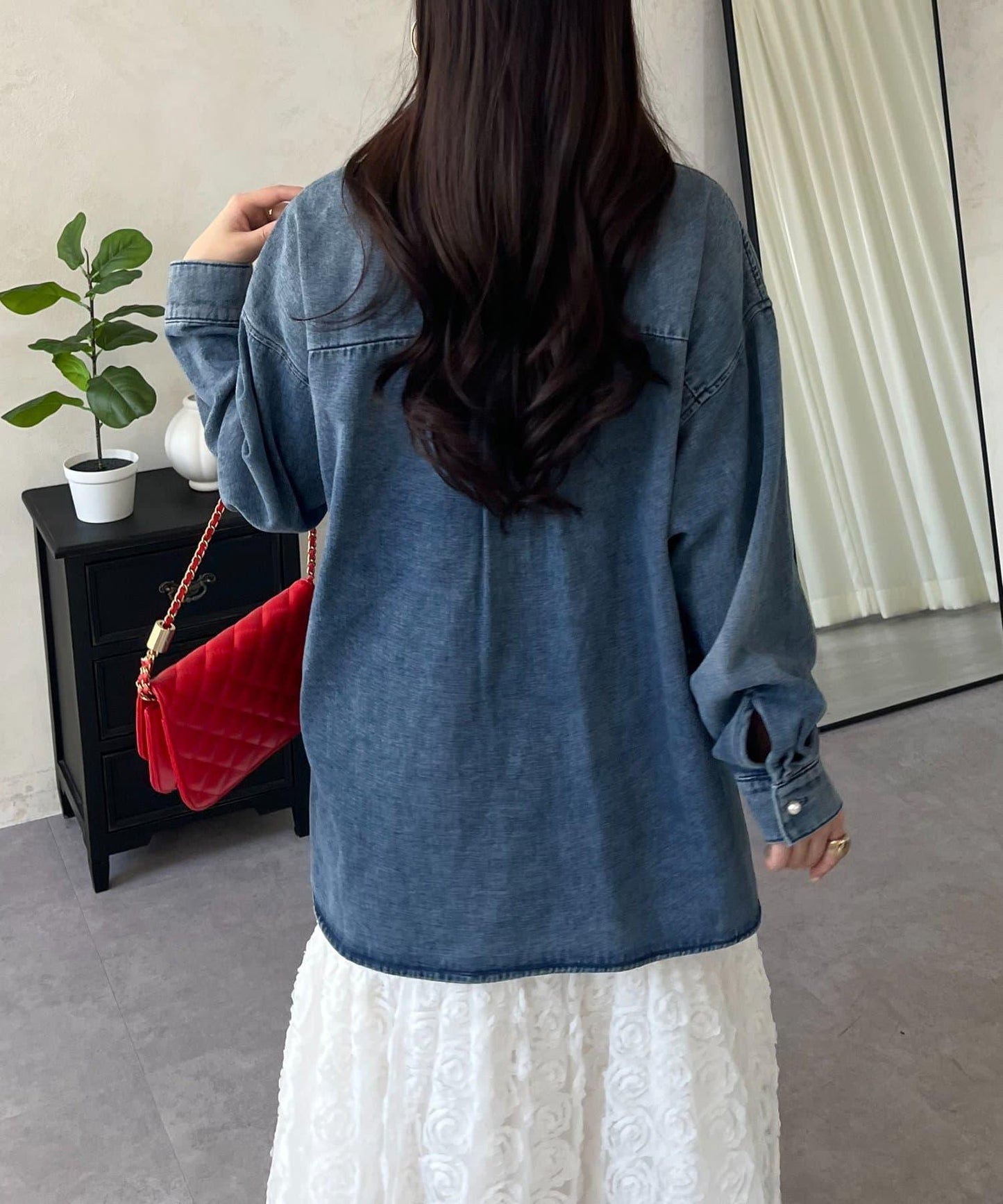 珍珠紐扣 寬鬆廓形 牛仔襯衫