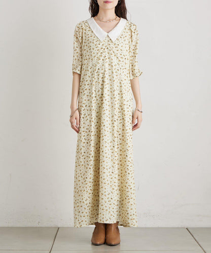 翻領花卉連衣裙