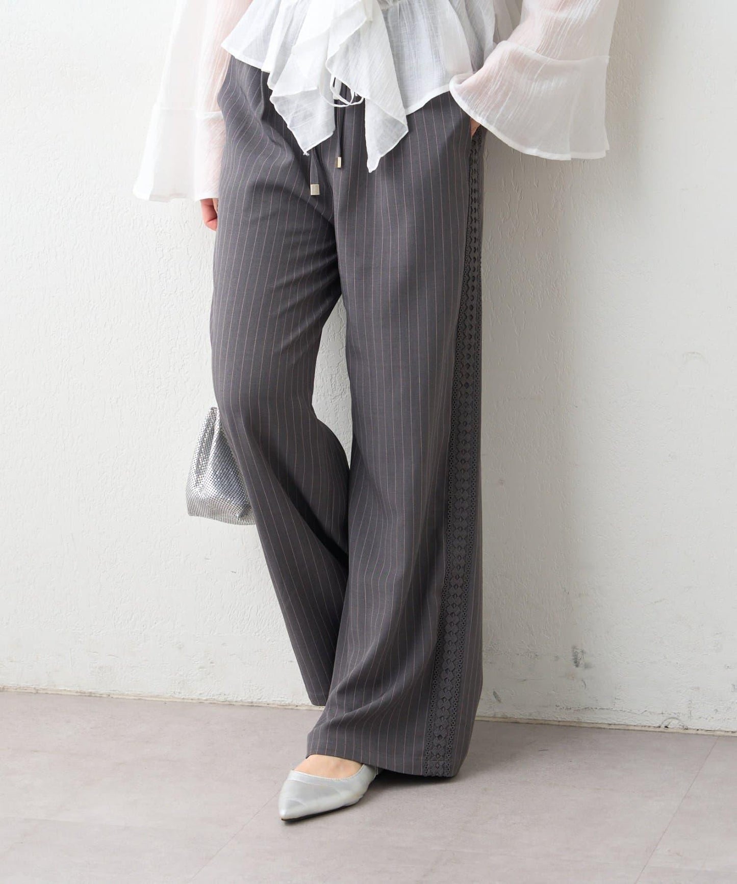 可成套搭配 側邊蕾絲 鬆緊設計 休閒褲