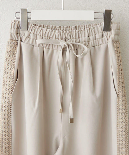 可成套搭配 側邊蕾絲 鬆緊設計 休閒褲