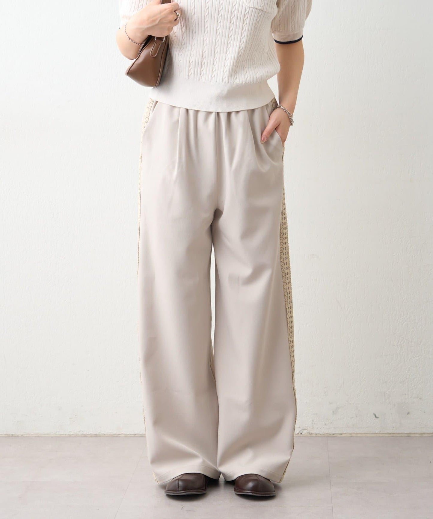 可成套搭配 側邊蕾絲 鬆緊設計 休閒褲