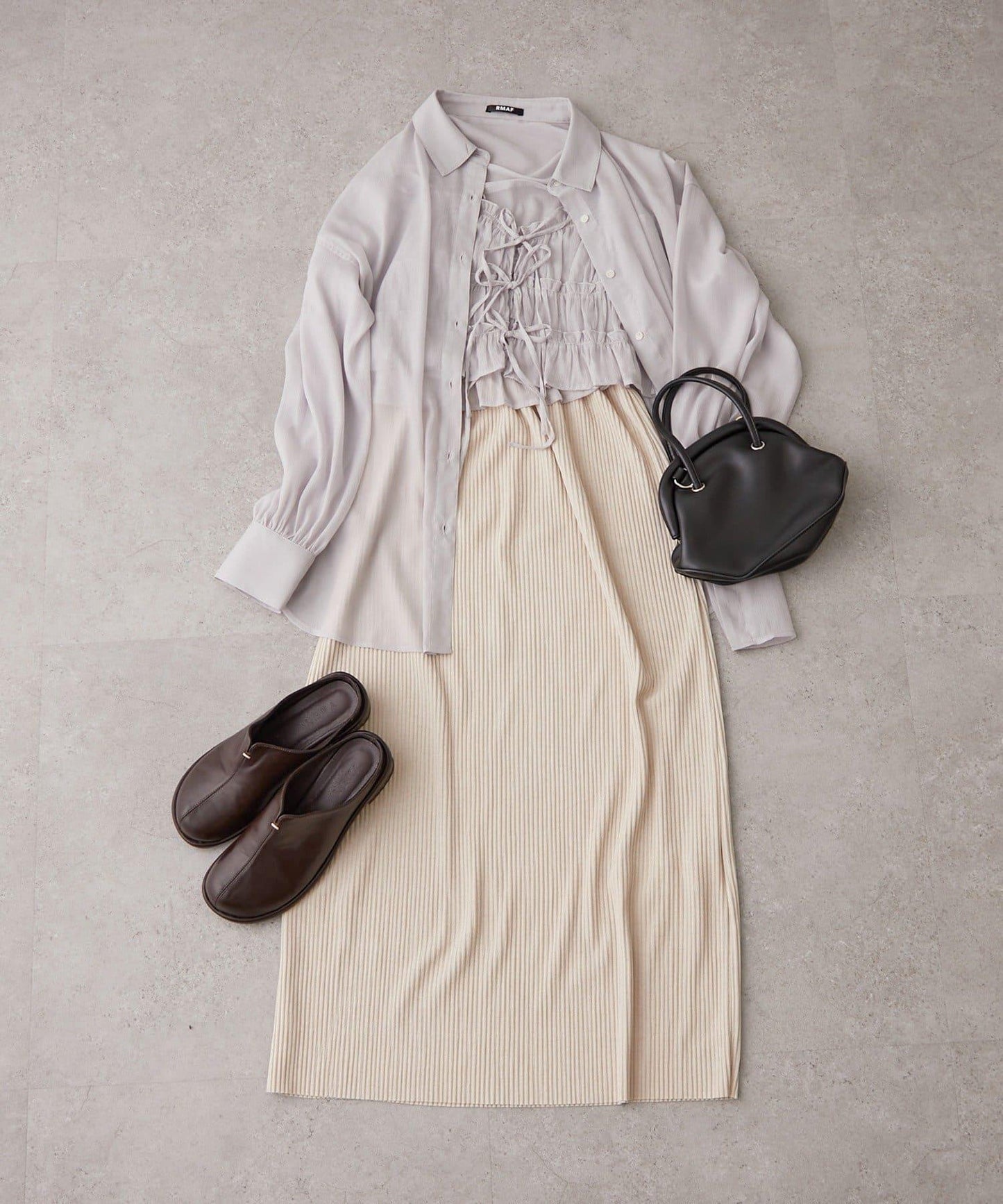 透紗亮絲 附束胸設計 襯衫上衣