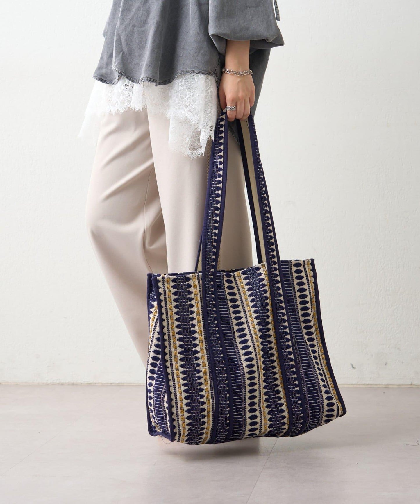 nane Insida Series 金銀絲提花托特包