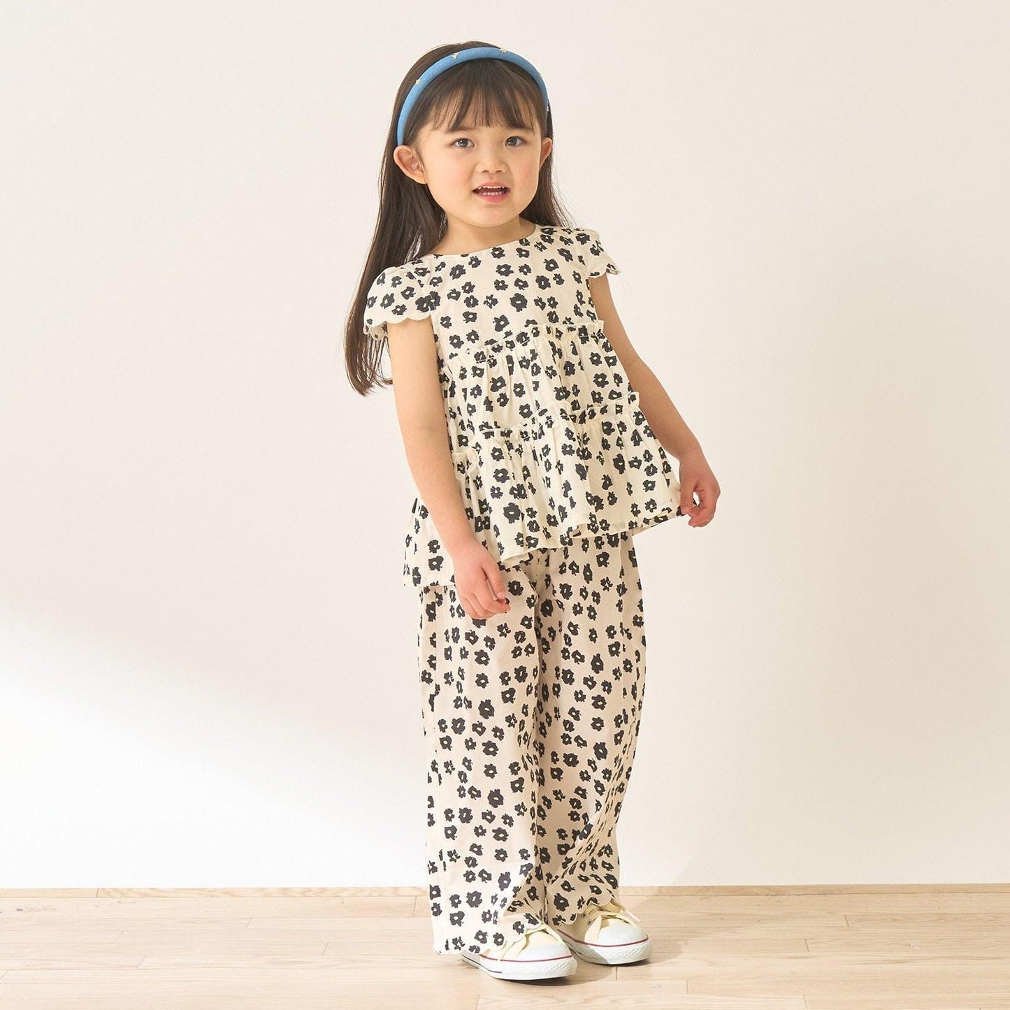 全面印花荷葉層疊上衣＋波浪邊褲裝套裝