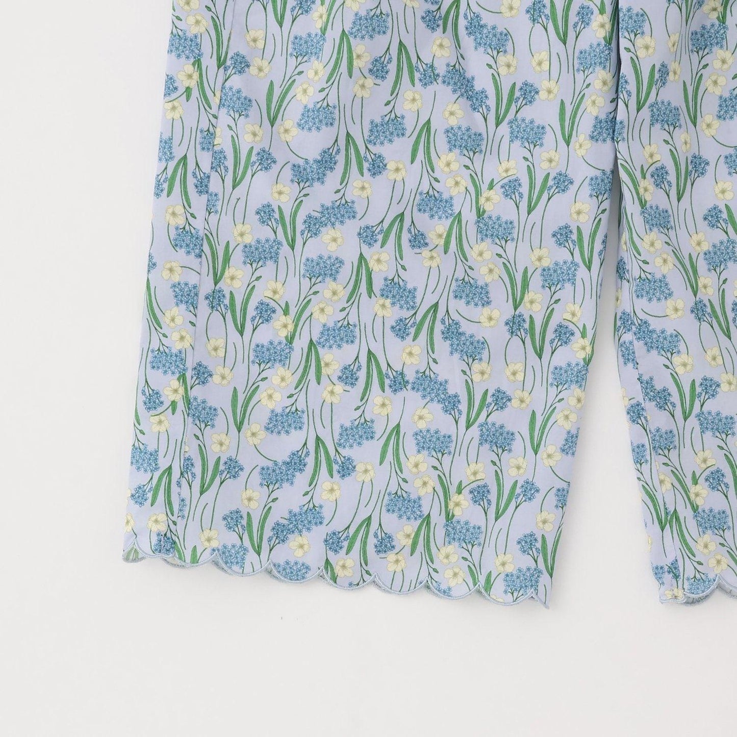 全面印花荷葉層疊上衣＋波浪邊褲裝套裝