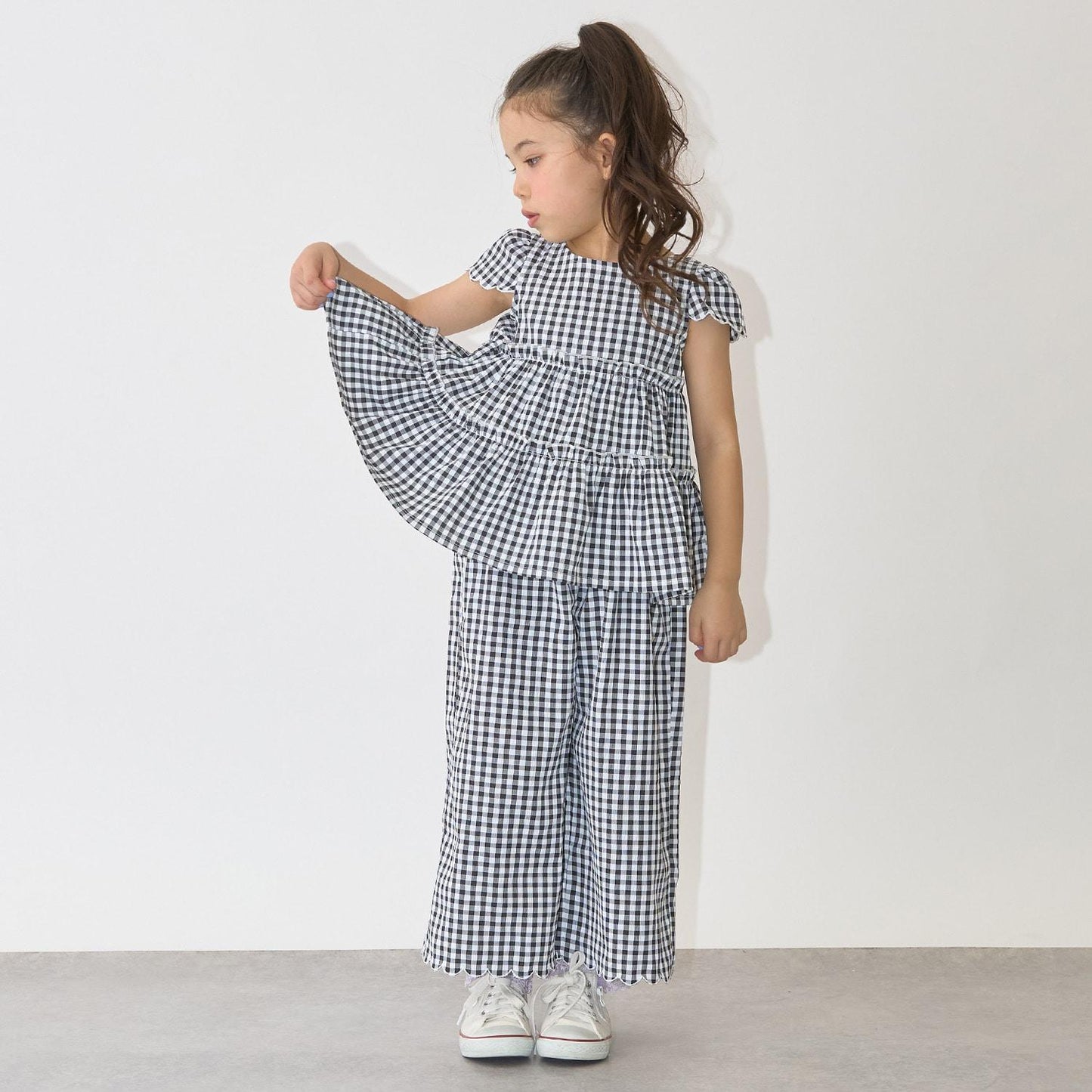 全面印花荷葉層疊上衣＋波浪邊褲裝套裝