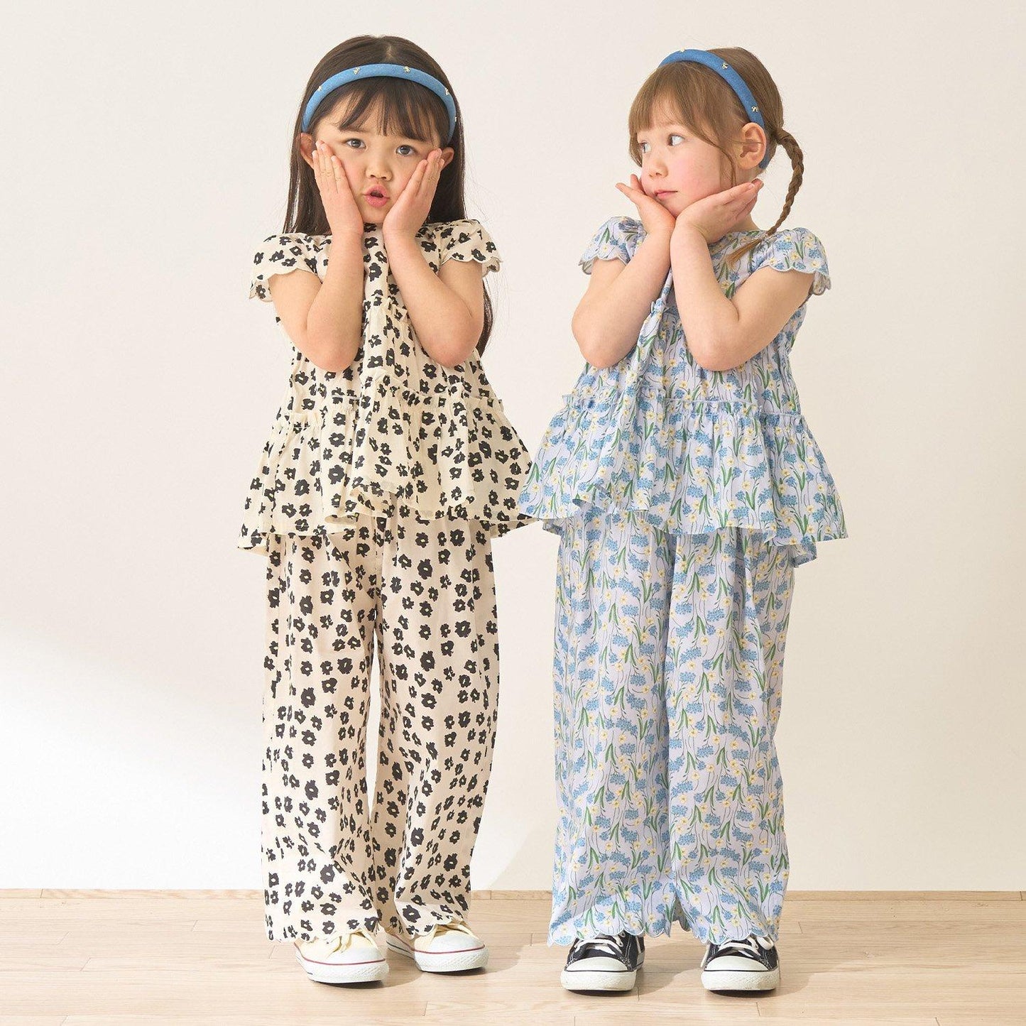 全面印花荷葉層疊上衣＋波浪邊褲裝套裝