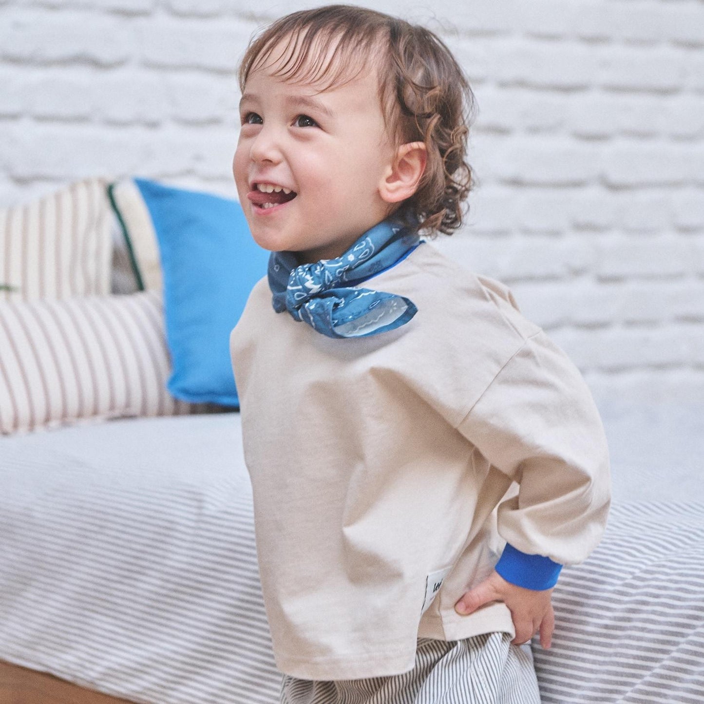 Lee 帶頭巾 寬鬆版型 長袖T恤