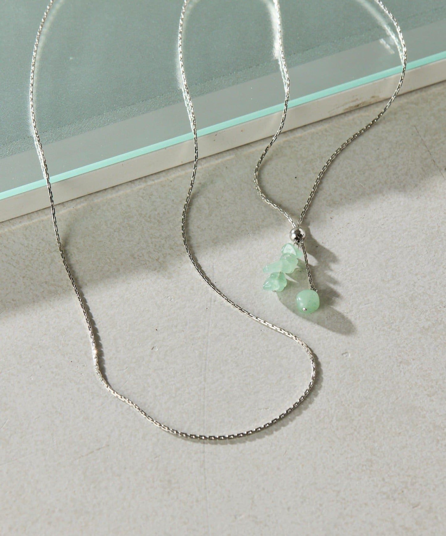 PAPILLONNER/パピヨネ 天然石Y字項鍊