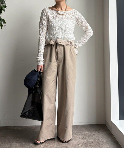 蕾絲一字肩上衣