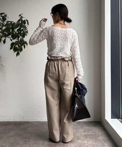 蕾絲一字肩上衣