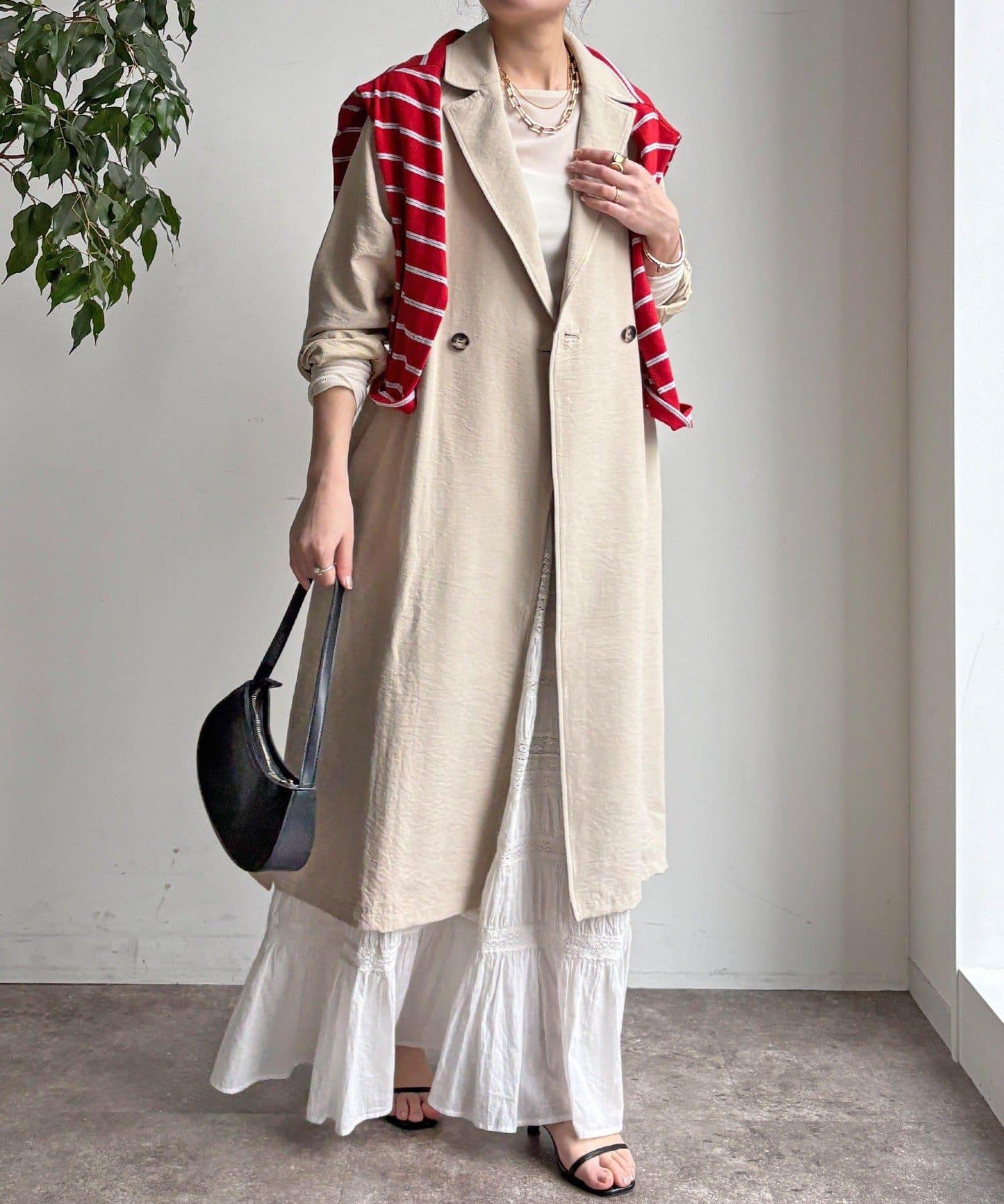 麂皮質感風衣（網絡）