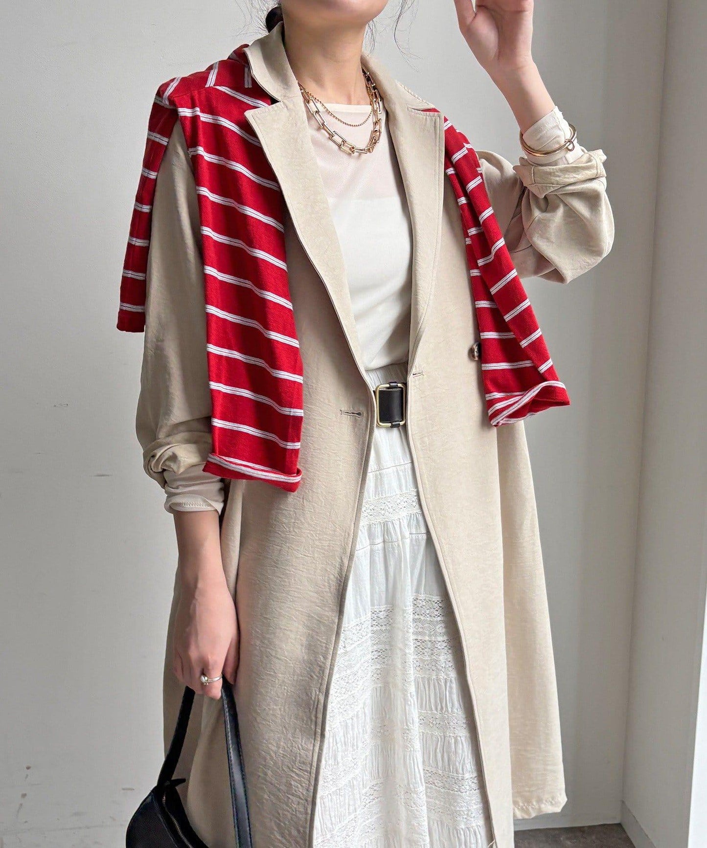 麂皮質感風衣（網絡）