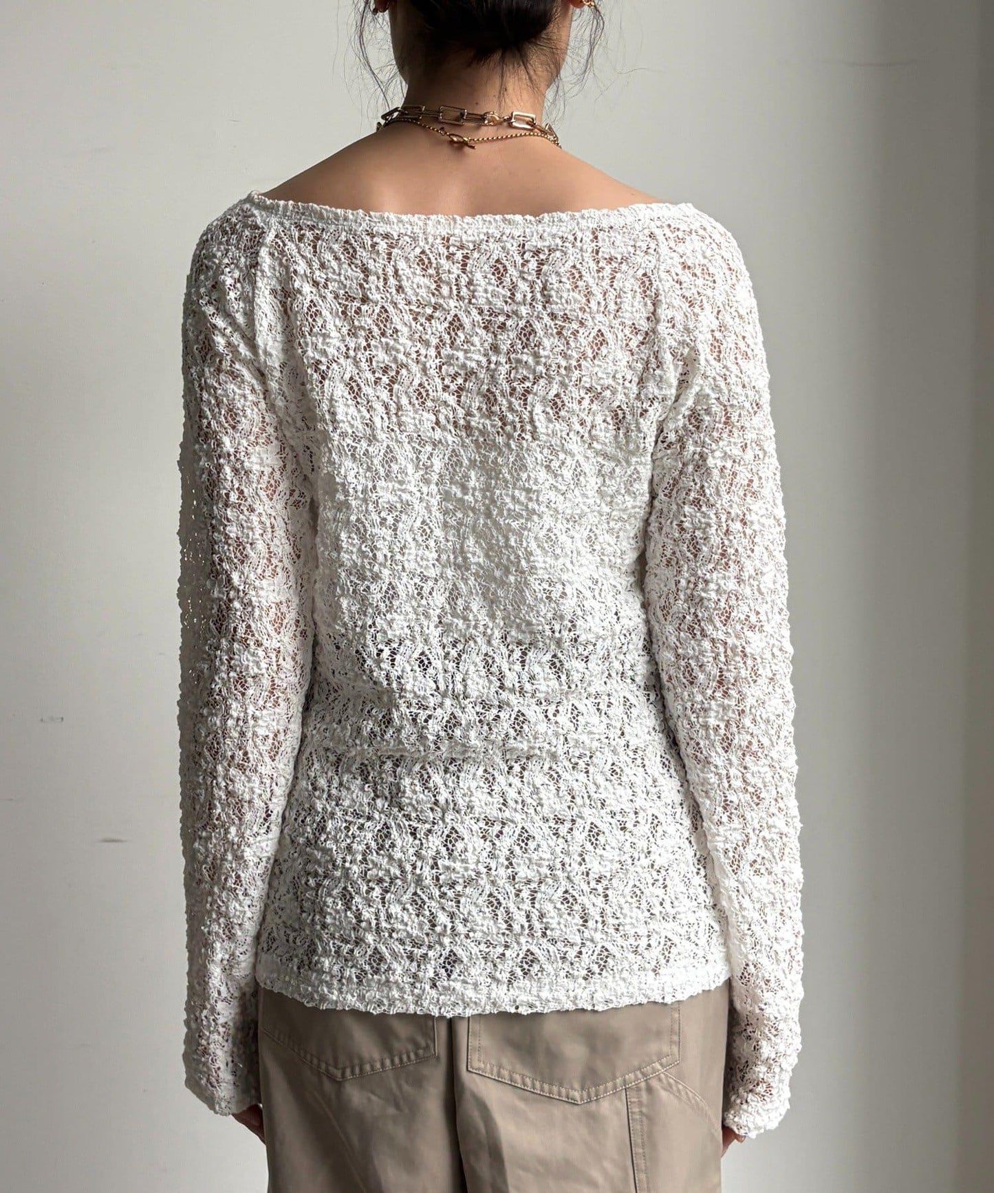 蕾絲一字肩上衣