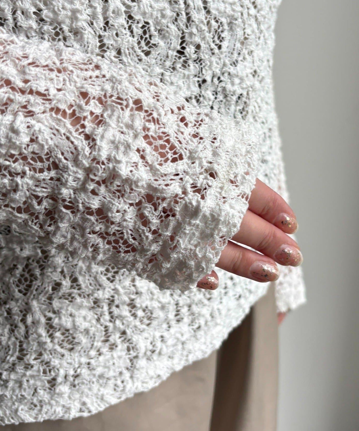 蕾絲一字肩上衣