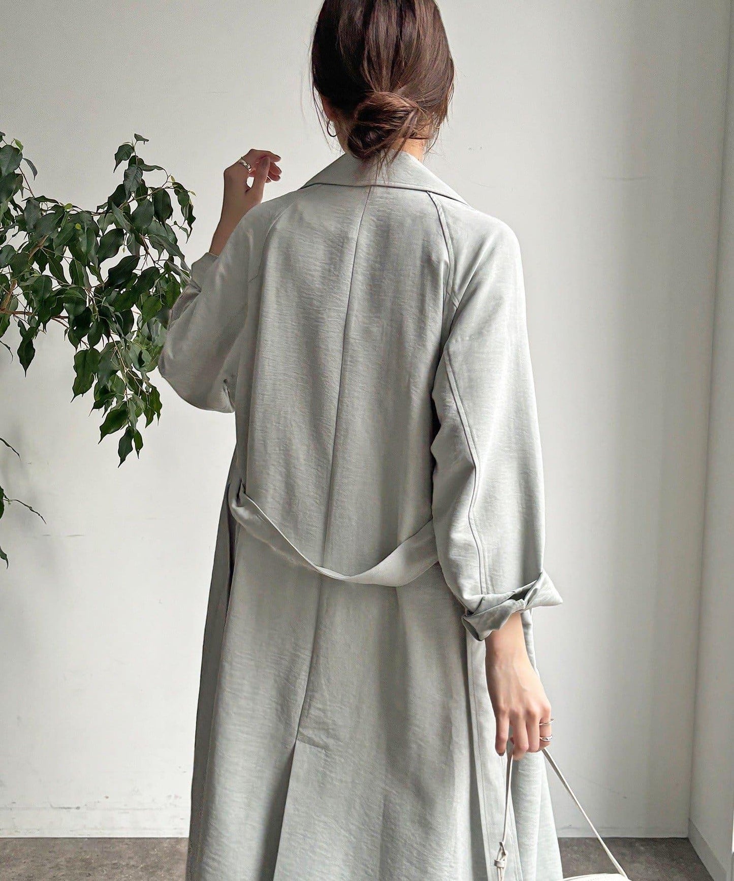 麂皮質感風衣（網絡）