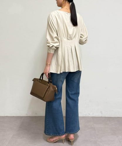 A字版型荷葉邊設計襯衫