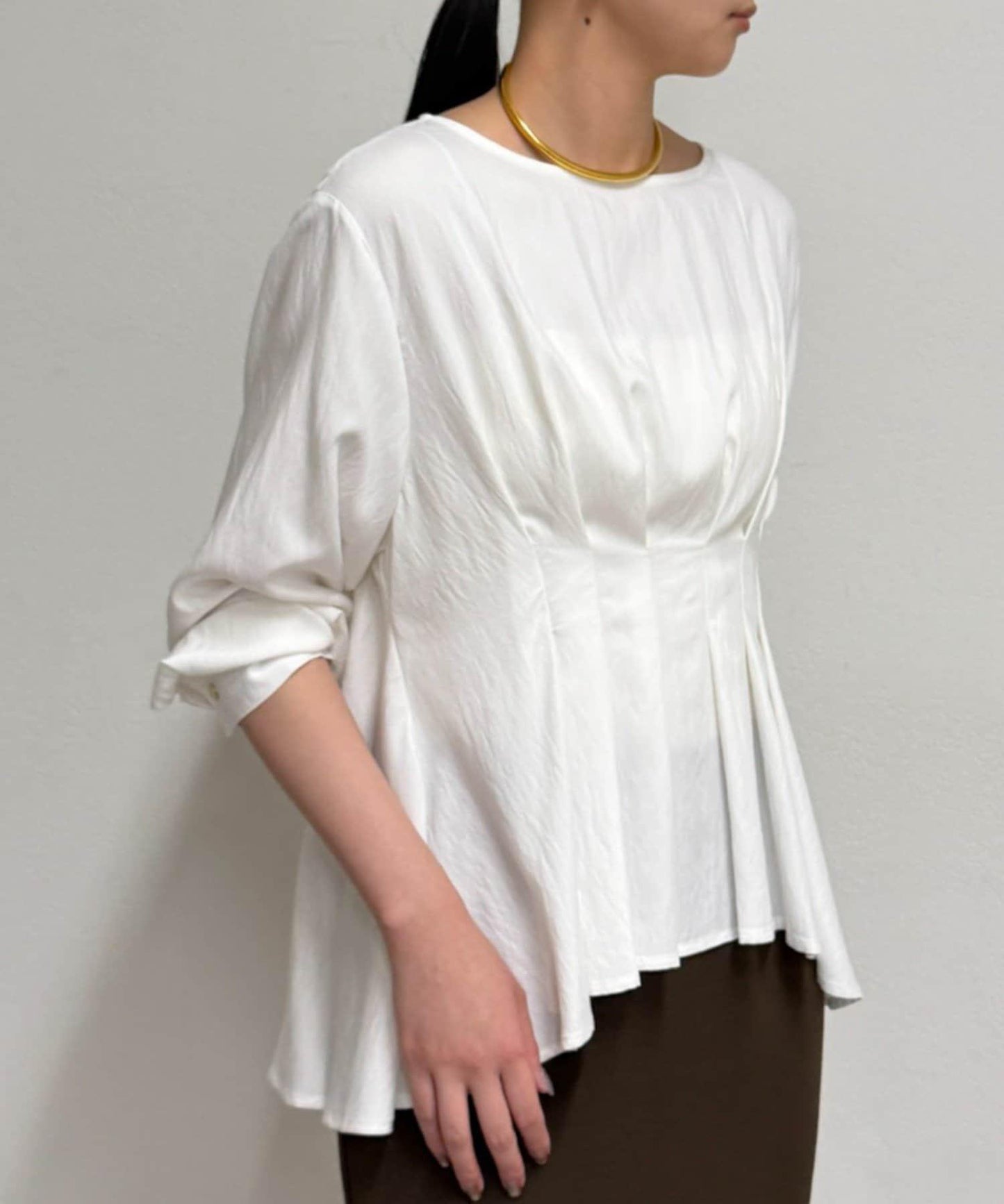 A字版型荷葉邊設計襯衫