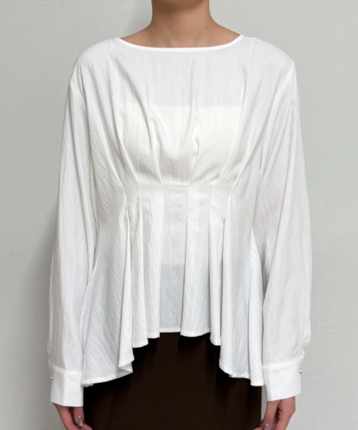 A字版型荷葉邊設計襯衫