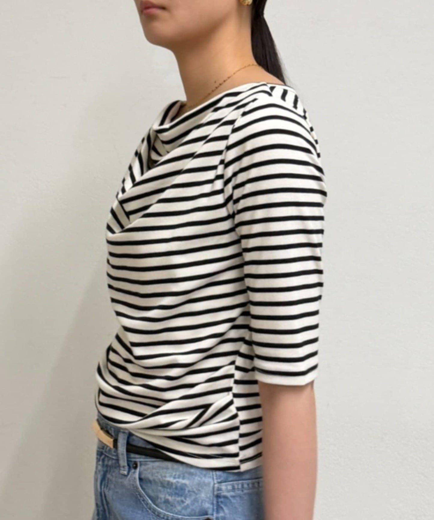 垂墜感針織上衣