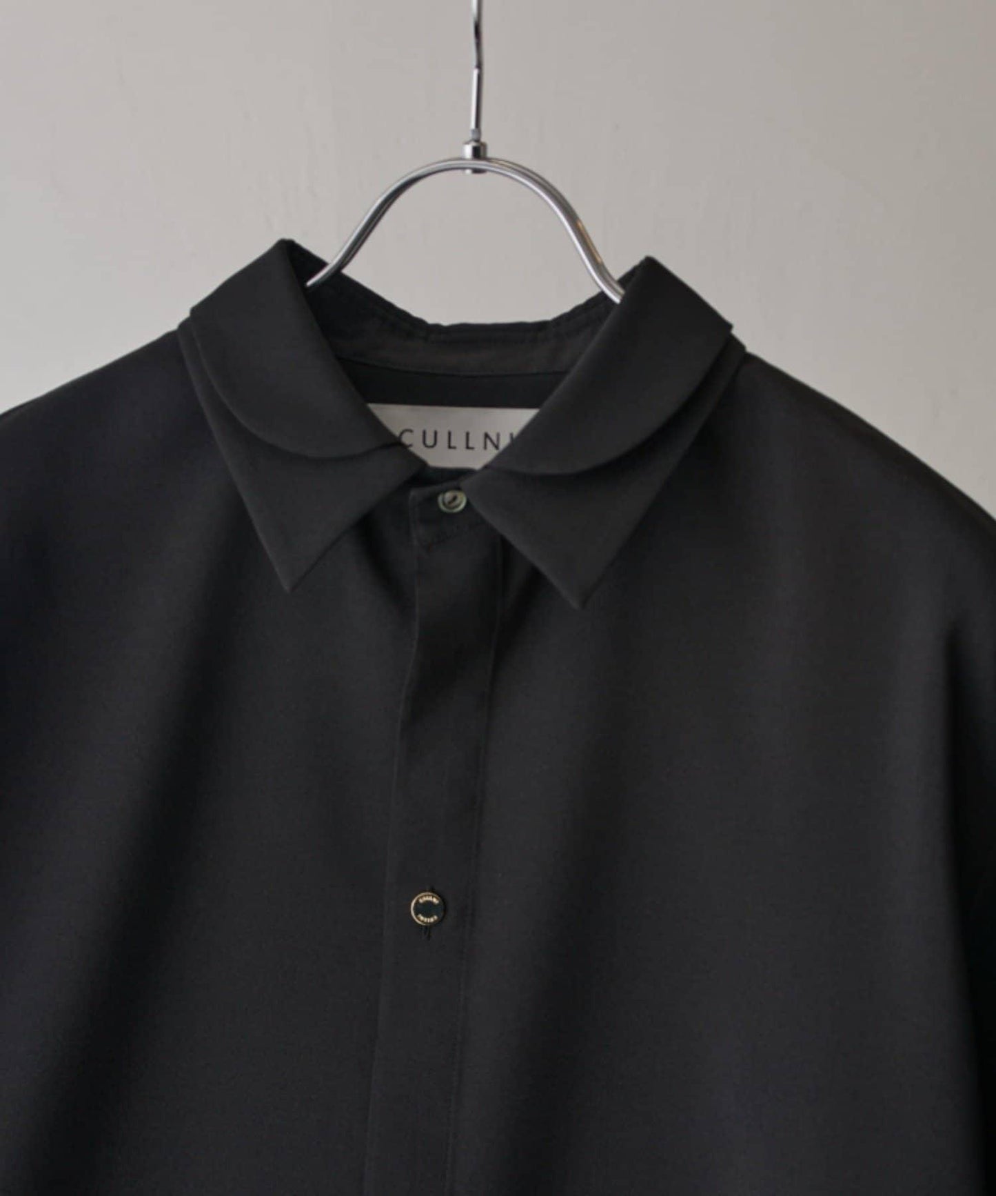 CULLNI exclusive for Lui's 雙領比翼設計襯衫