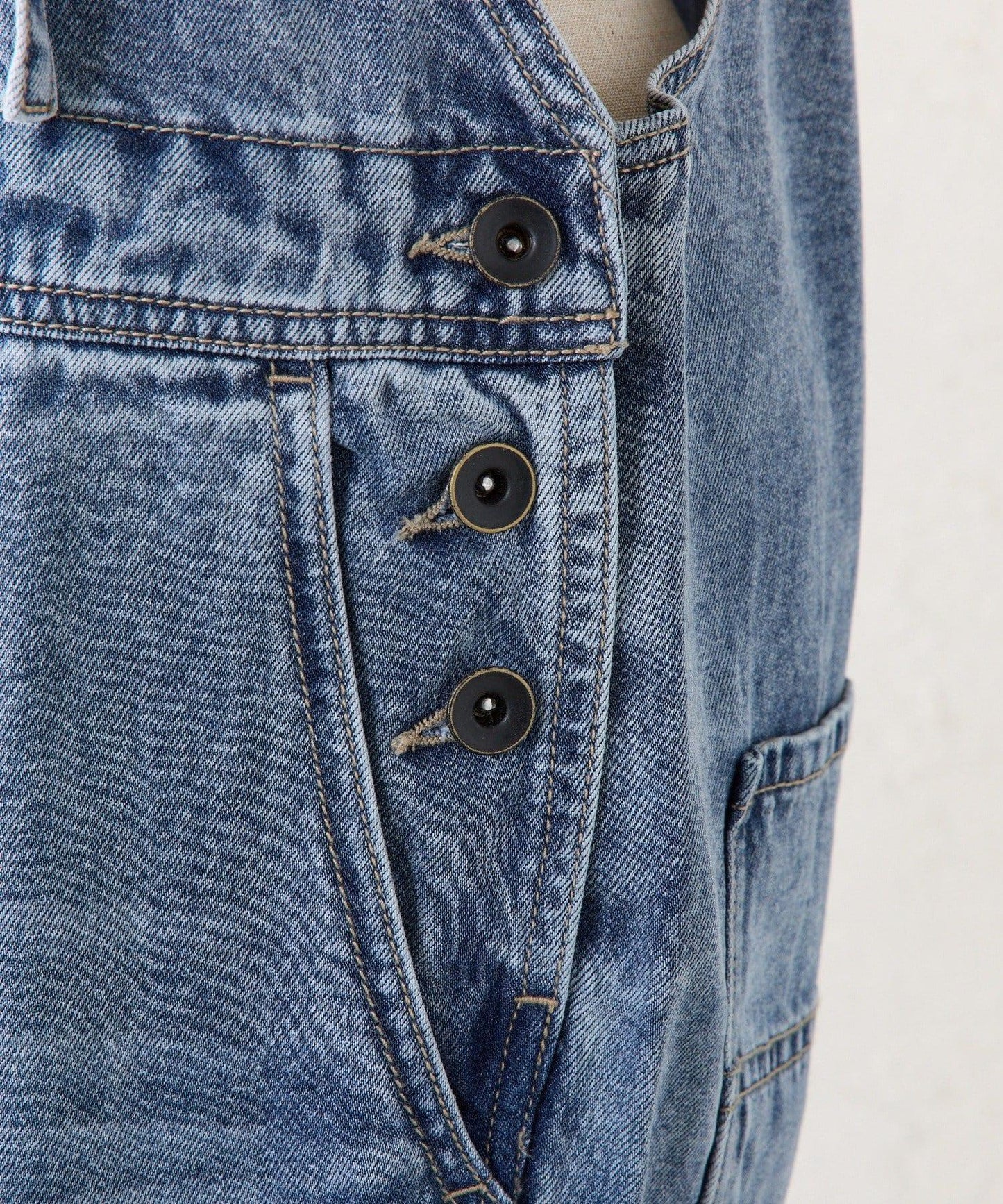 天絲混紡牛仔揹帶褲