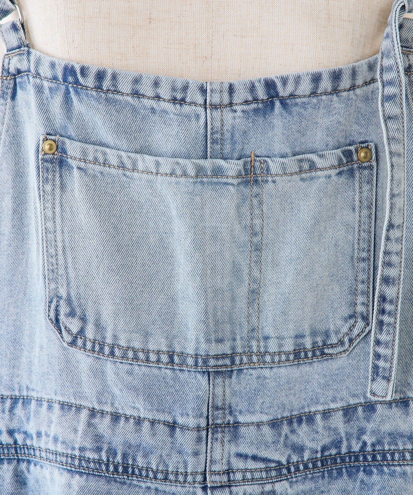 天絲混紡牛仔揹帶褲