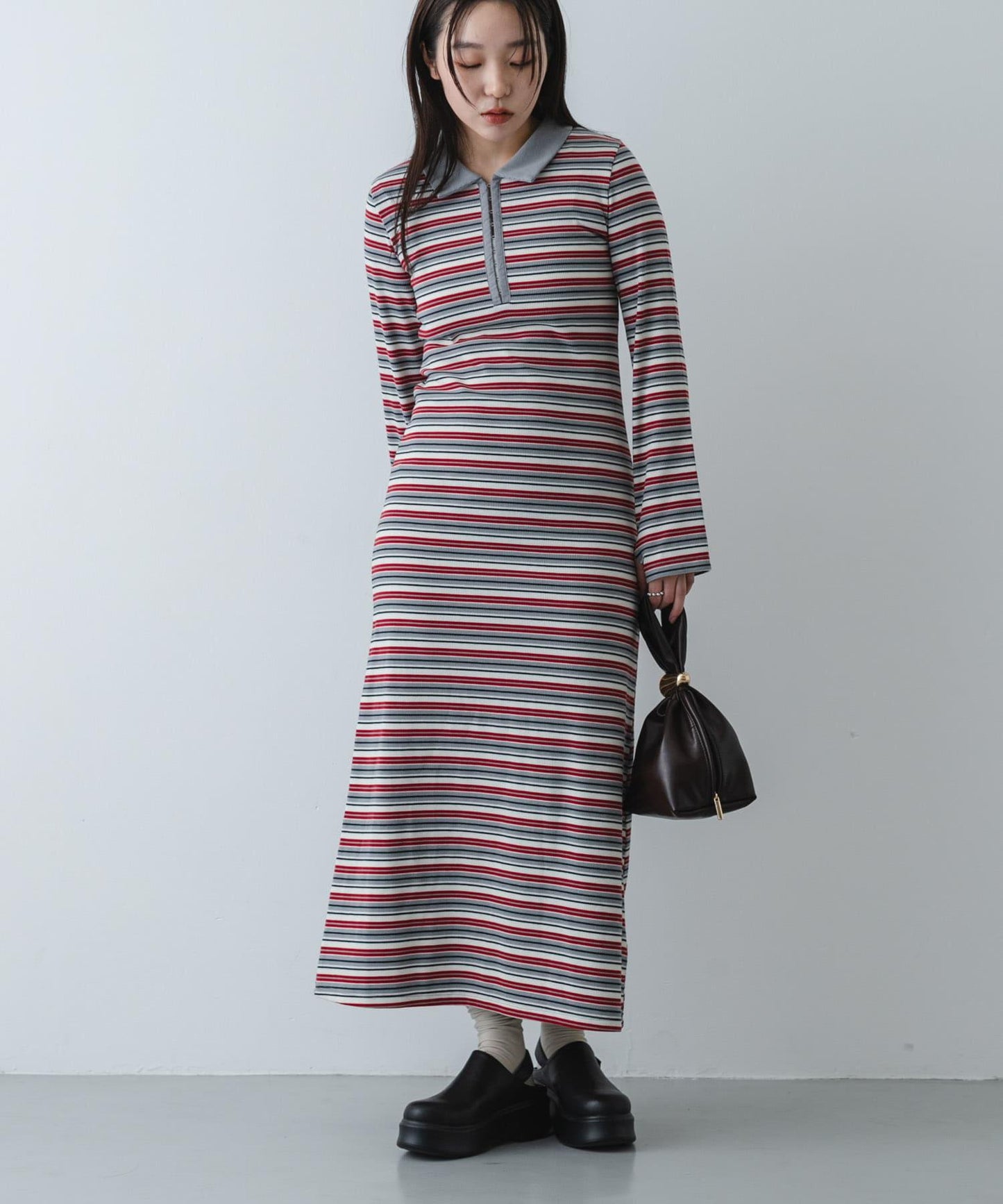 有領按扣設計 連衣裙