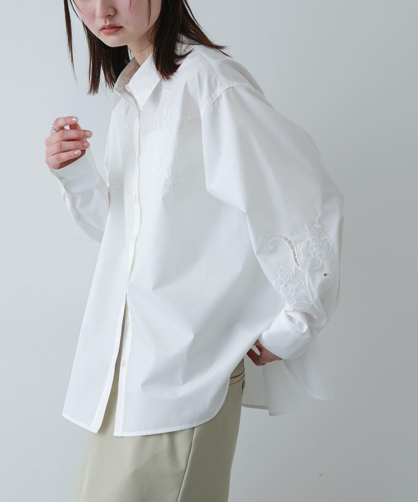 鏤空刺繡襯衫