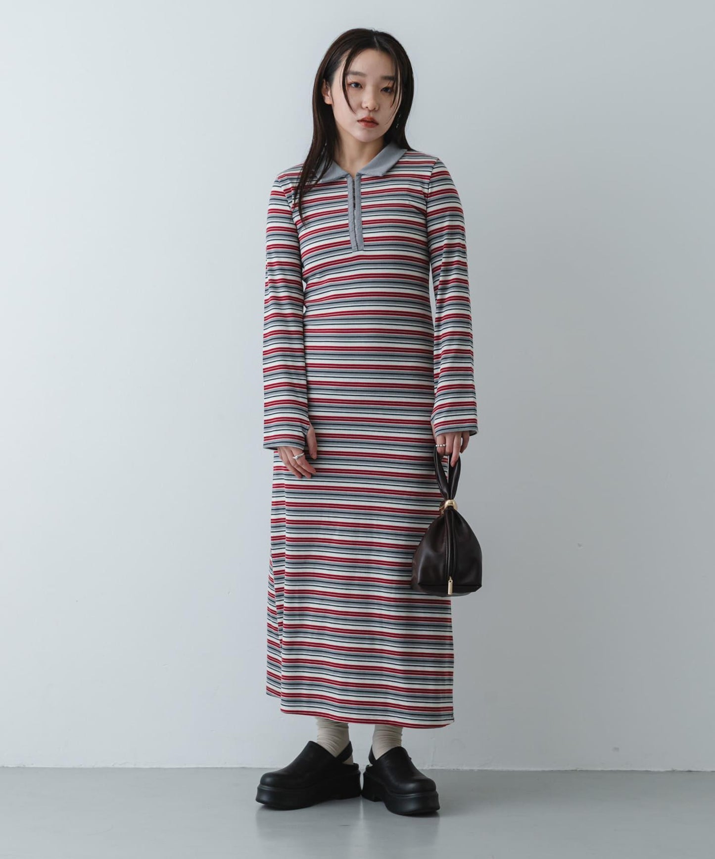 有領按扣設計 連衣裙