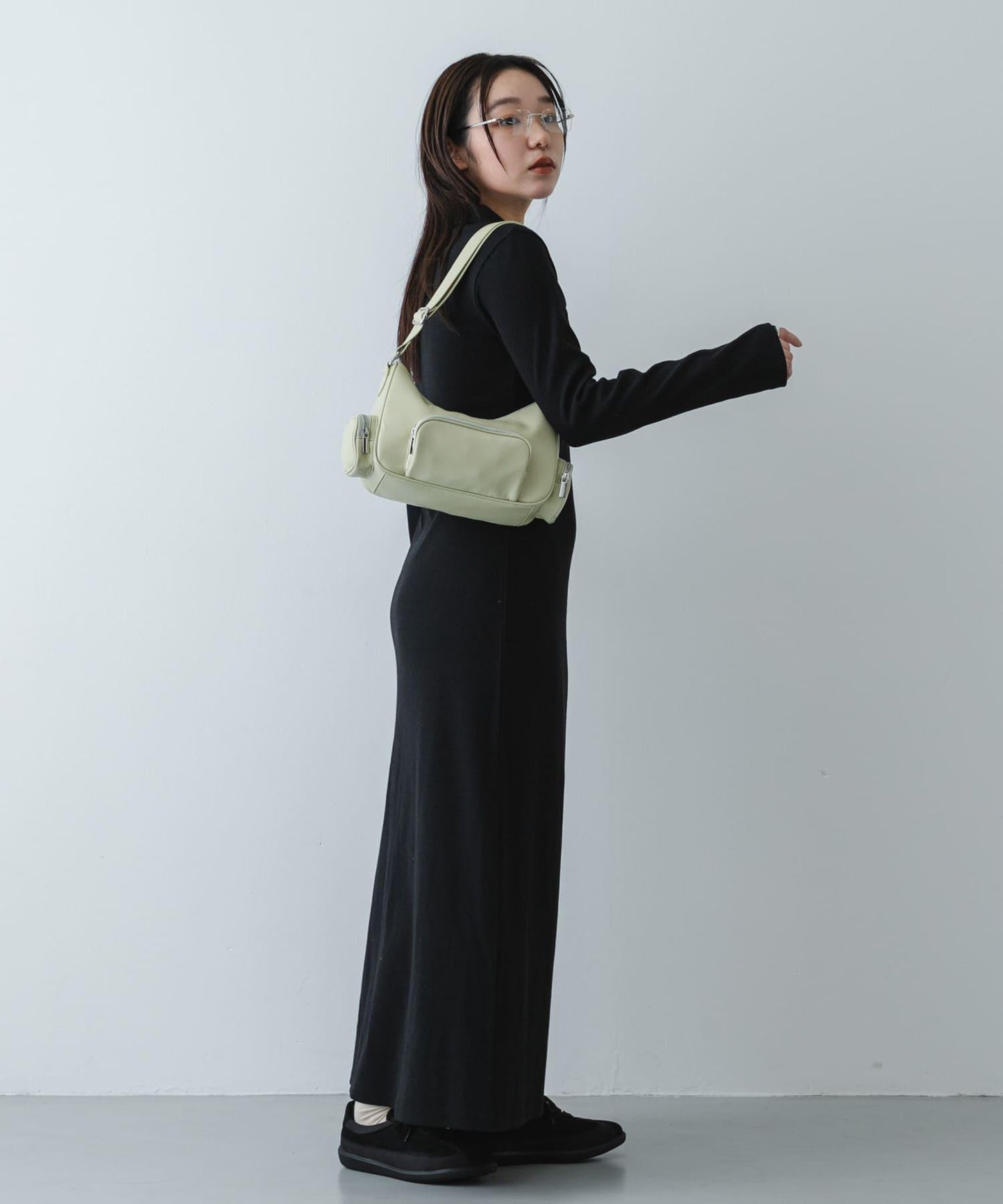 有領按扣設計 連衣裙