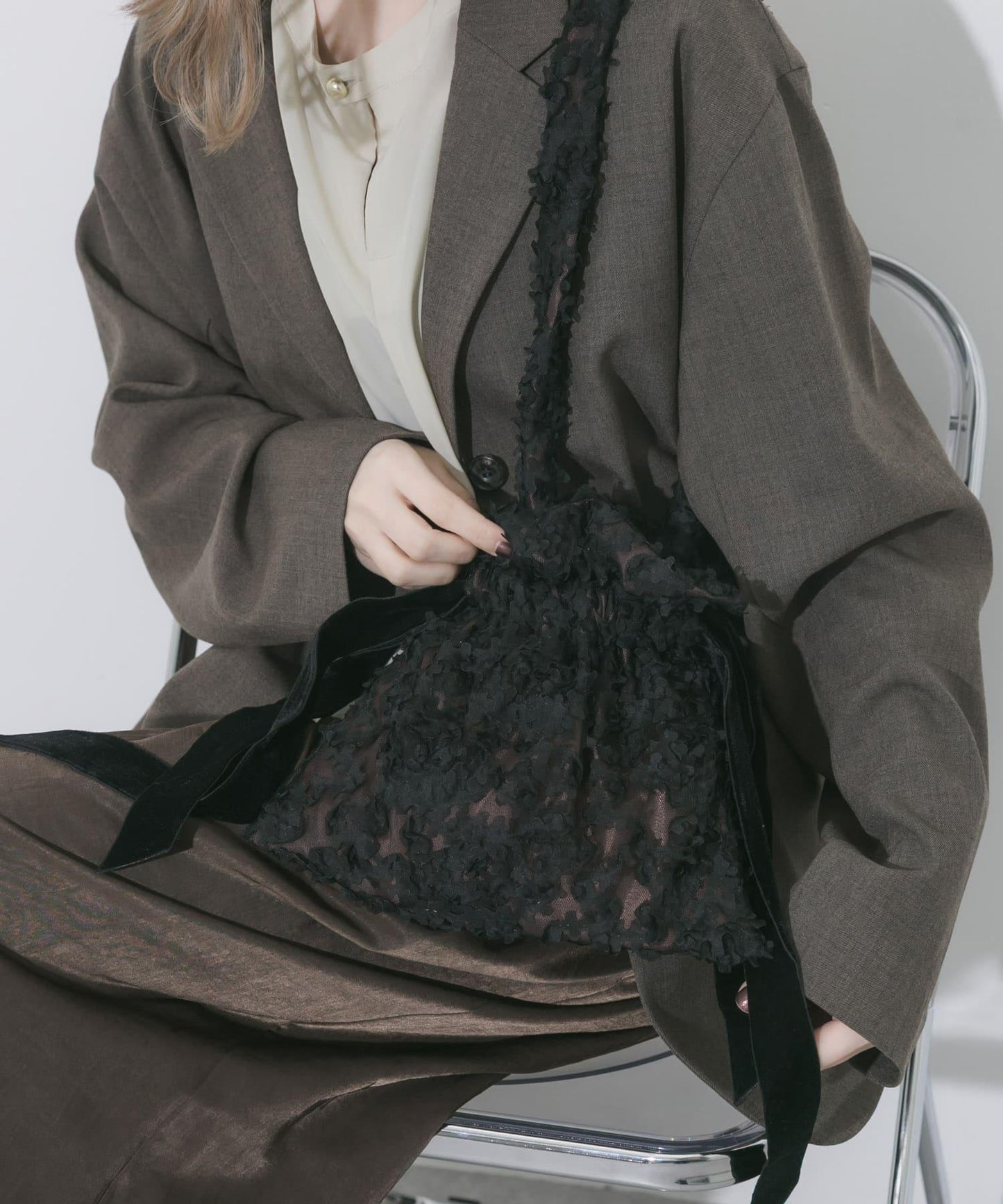 蕾絲束口設計單肩包