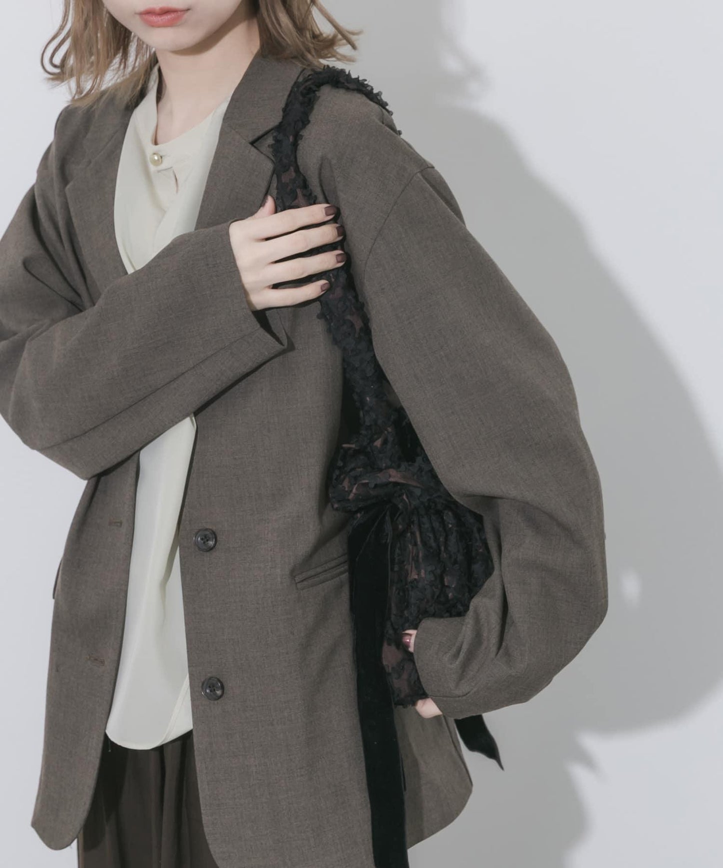 蕾絲束口設計單肩包