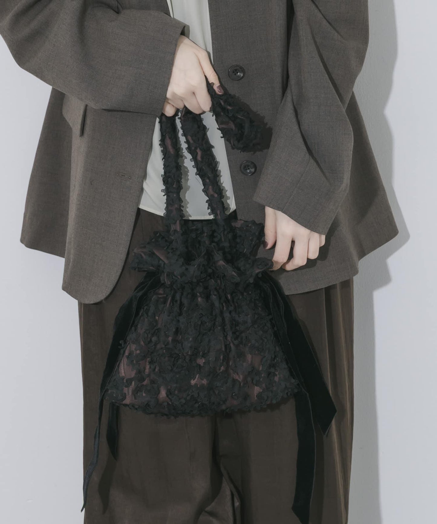 蕾絲束口設計單肩包