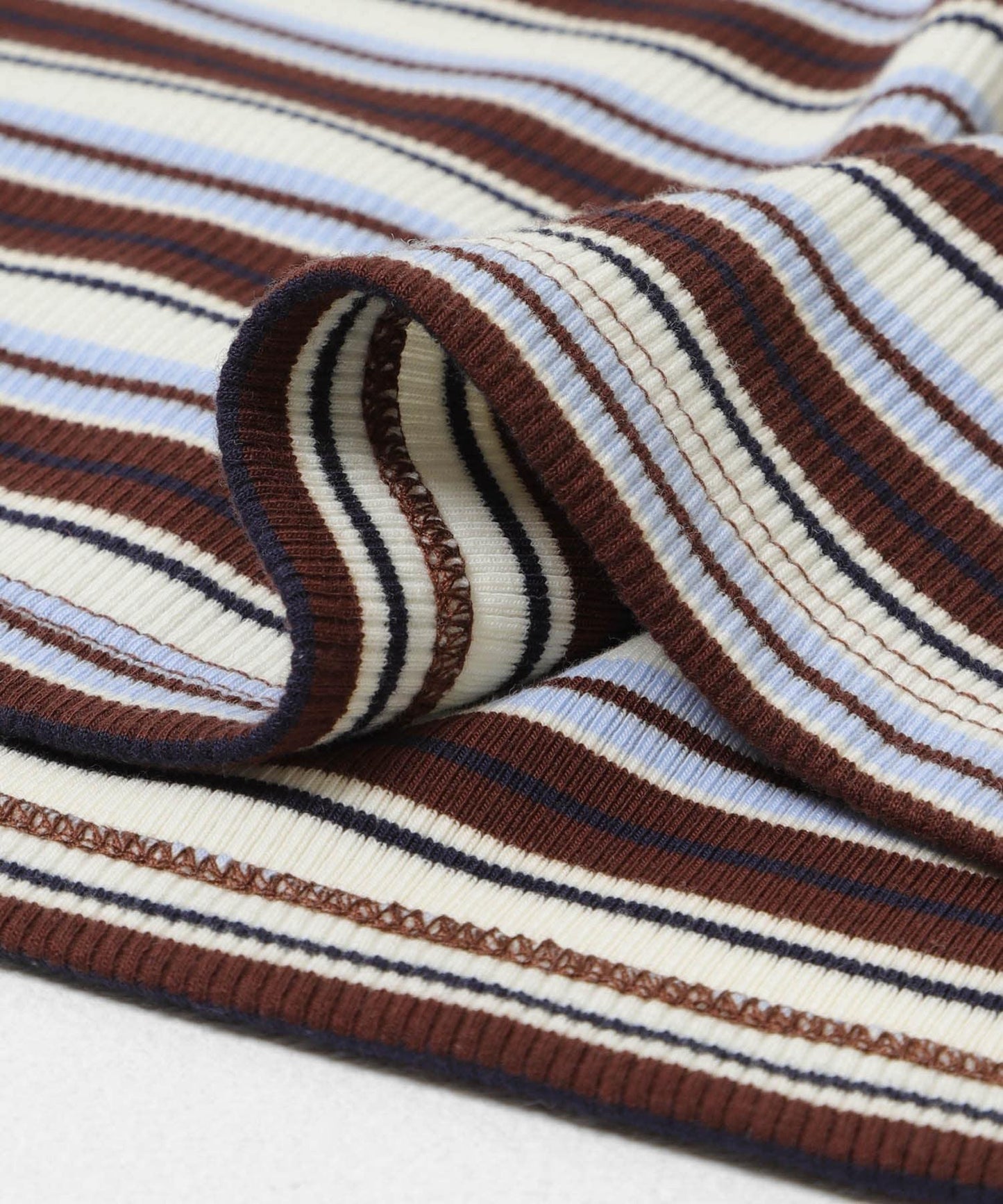 有領按扣設計 連衣裙