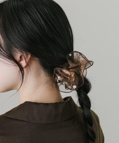 透紗荷葉邊珍珠髮飾扣