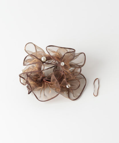 透紗荷葉邊珍珠髮飾扣