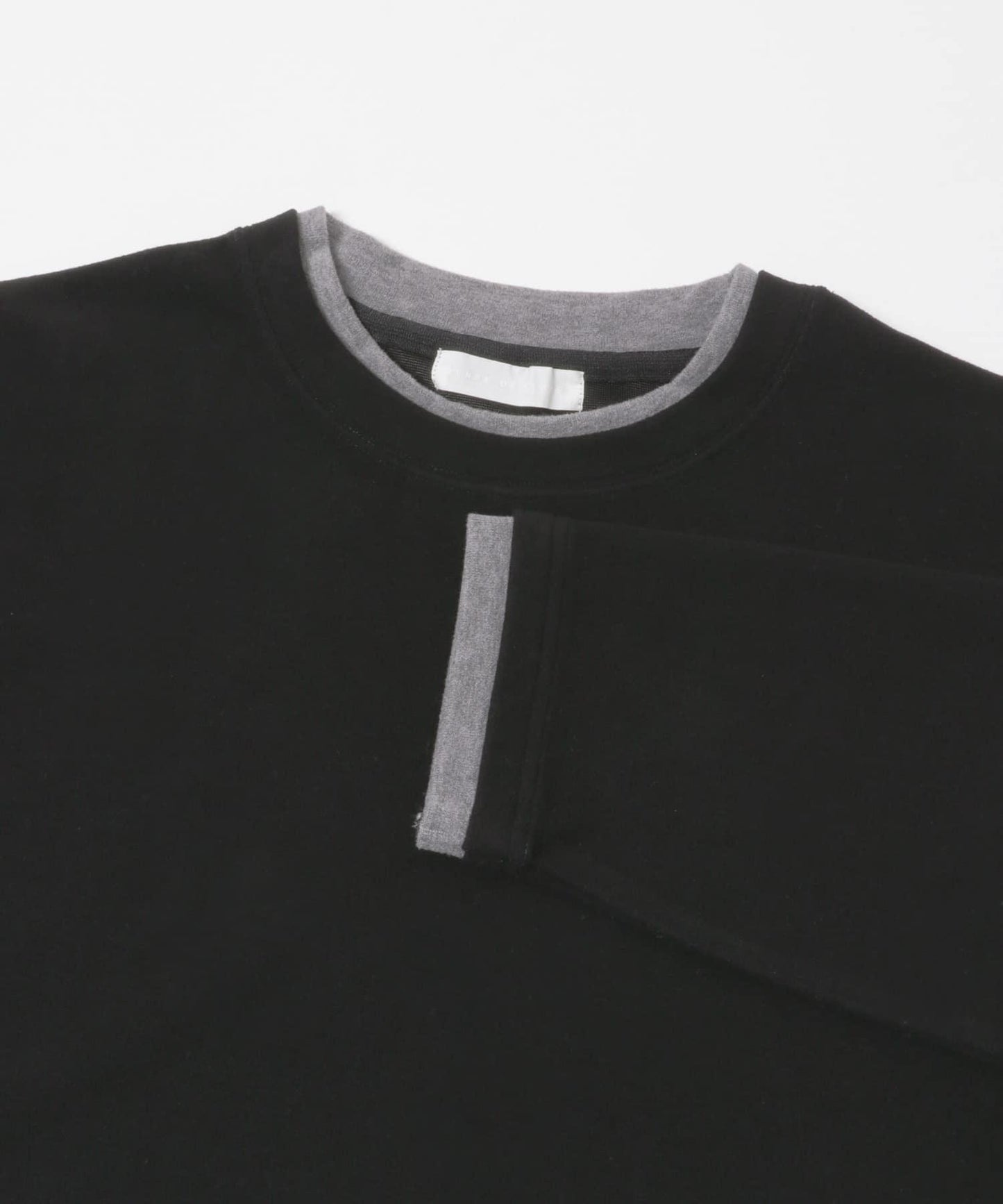 假兩件設計 長袖T恤