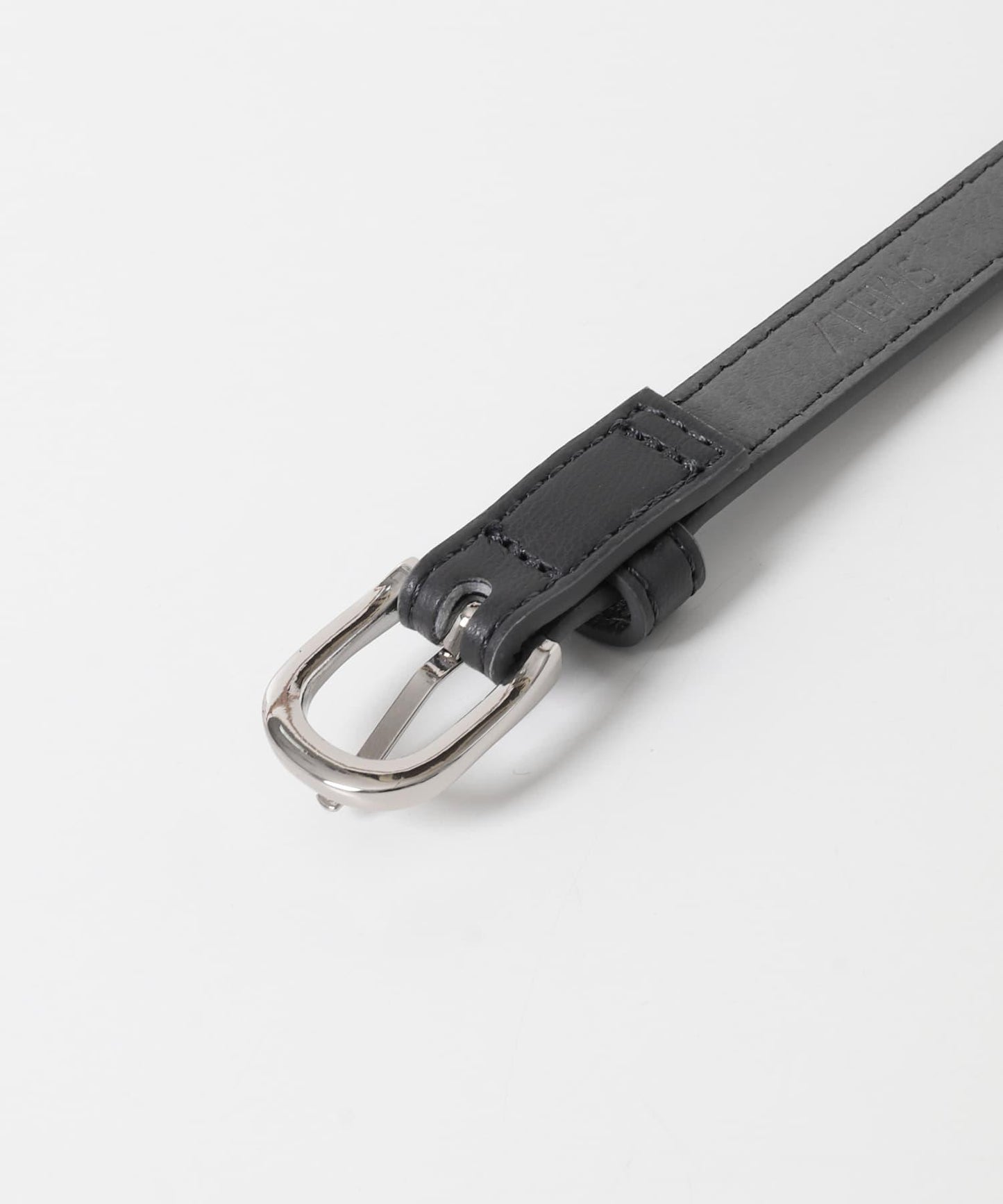 細版金屬孔設計腰帶