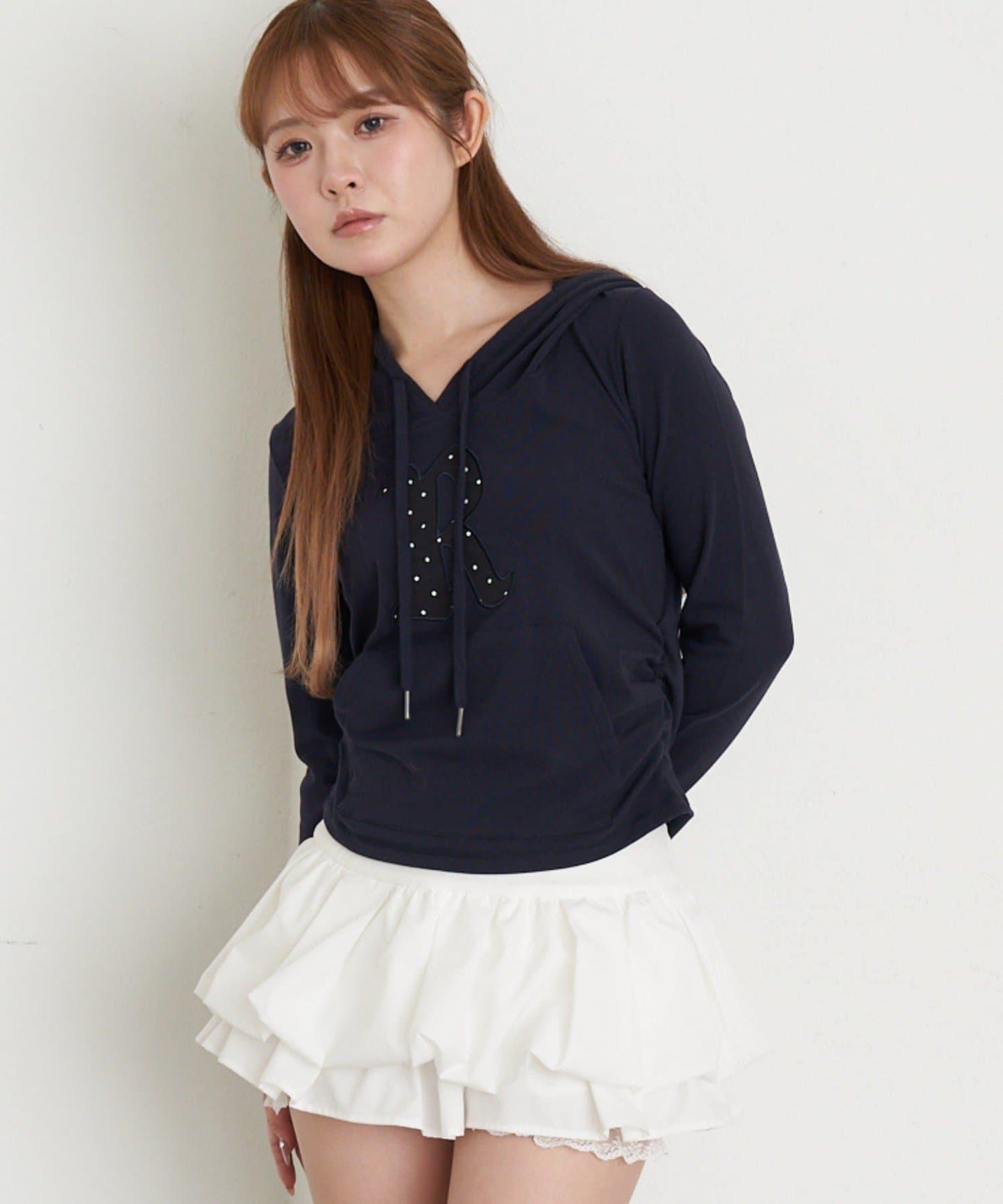 標誌貼片 小巧連帽T恤