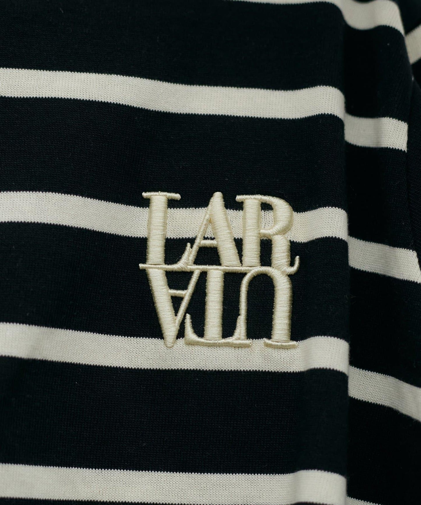 立體厚繡小Logo設計 NEW 長袖T恤