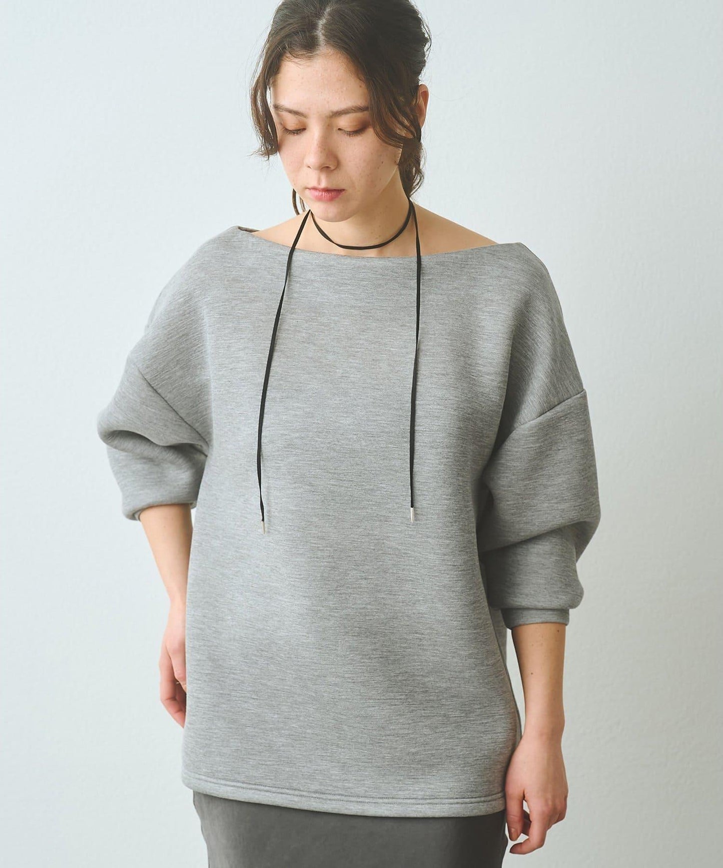 露肩 空氣層面料 套頭上衣