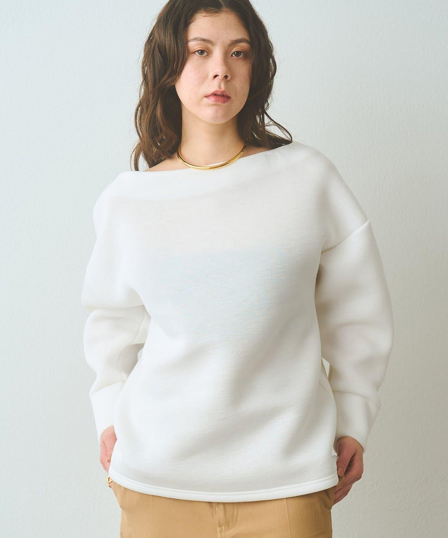 露肩 空氣層面料 套頭上衣